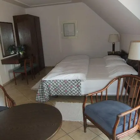 Castelinho Apartmanhaz Gyenesdiás Room photo